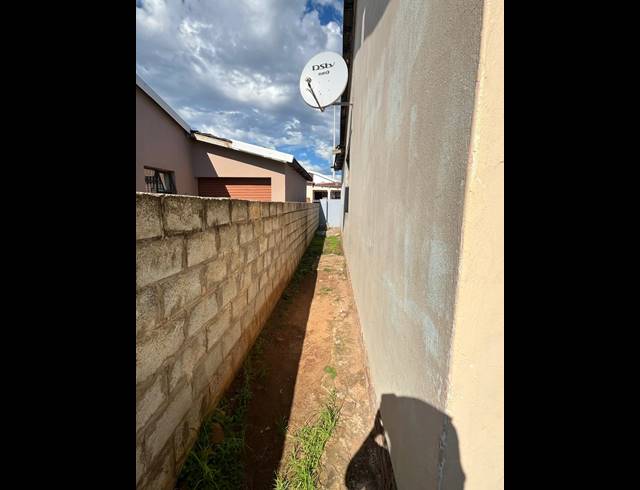 2 BEDROOM HOUSE FOR SALE IN MOTHERWELL NU 6
